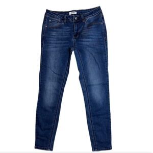 ⭐️Kensie Skinny Jeans